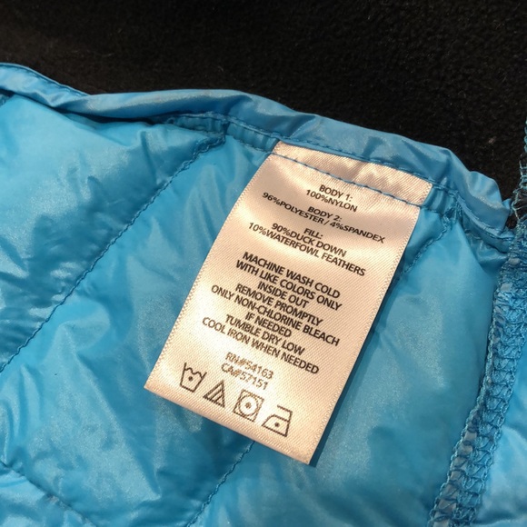 Calvin Klein Performance Small Part Puffer Blue and Black Jacket - Picture 17 of 17